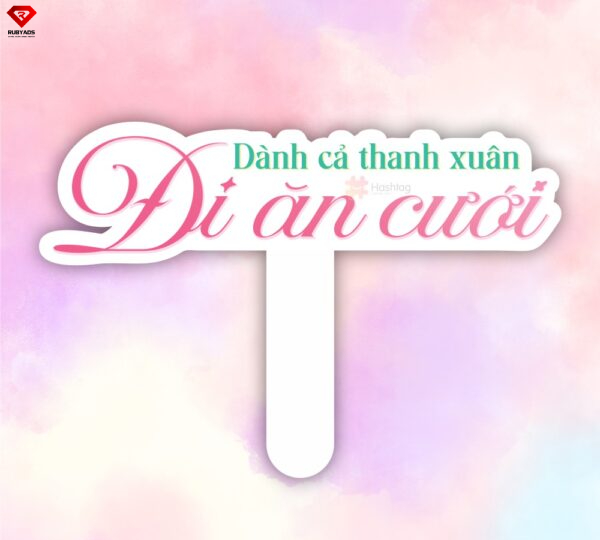 hashtag cầm tay cưới