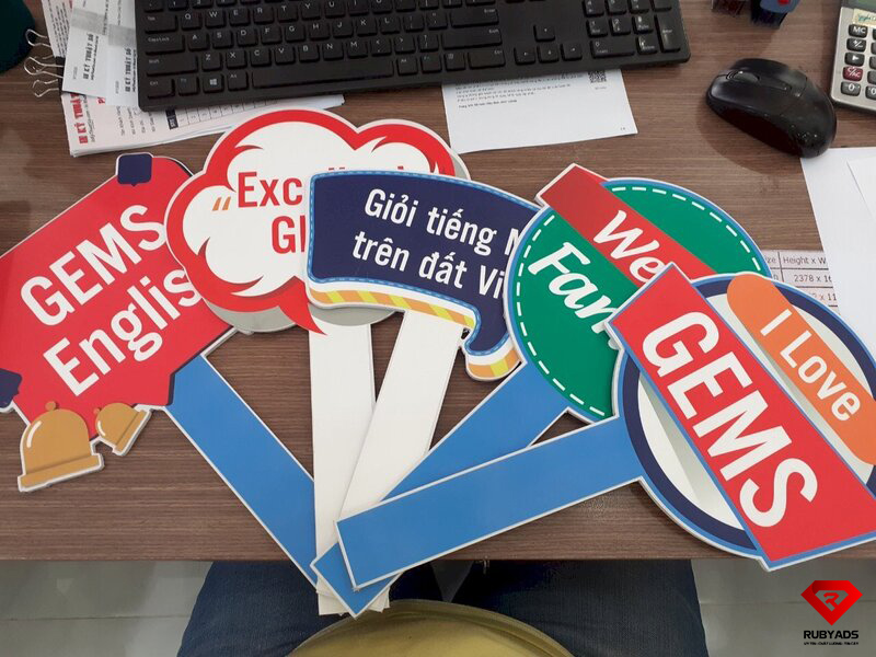 Mua Hashtag Cầm Tay Ở Đâu? Địa Chỉ Mua Hashtag Cầm Tay Giá Rẻ Và Uy Tín