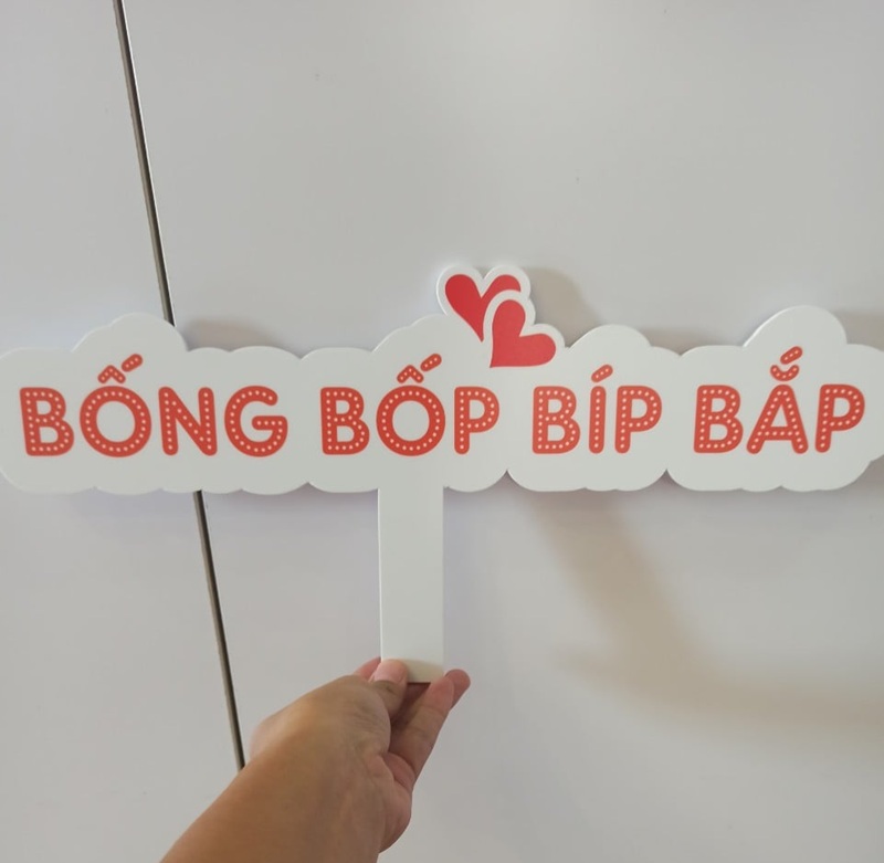 mẫu hashtag cầm tay gia đình